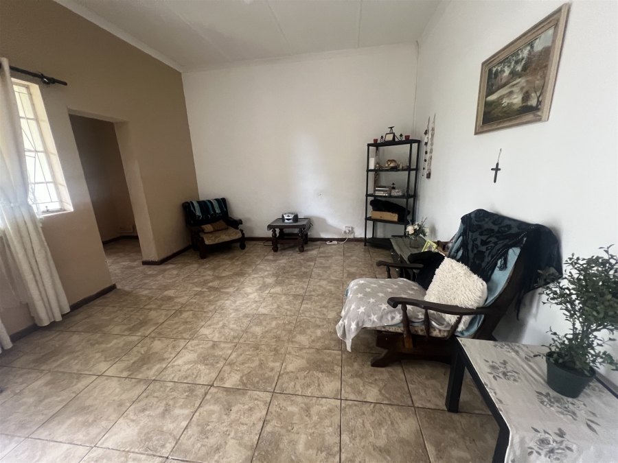 5 Bedroom Property for Sale in Cambridge West Eastern Cape